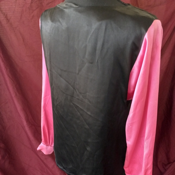 David Hayes 100%Silk size 6 black & pink button up top - Picture 2 of 5